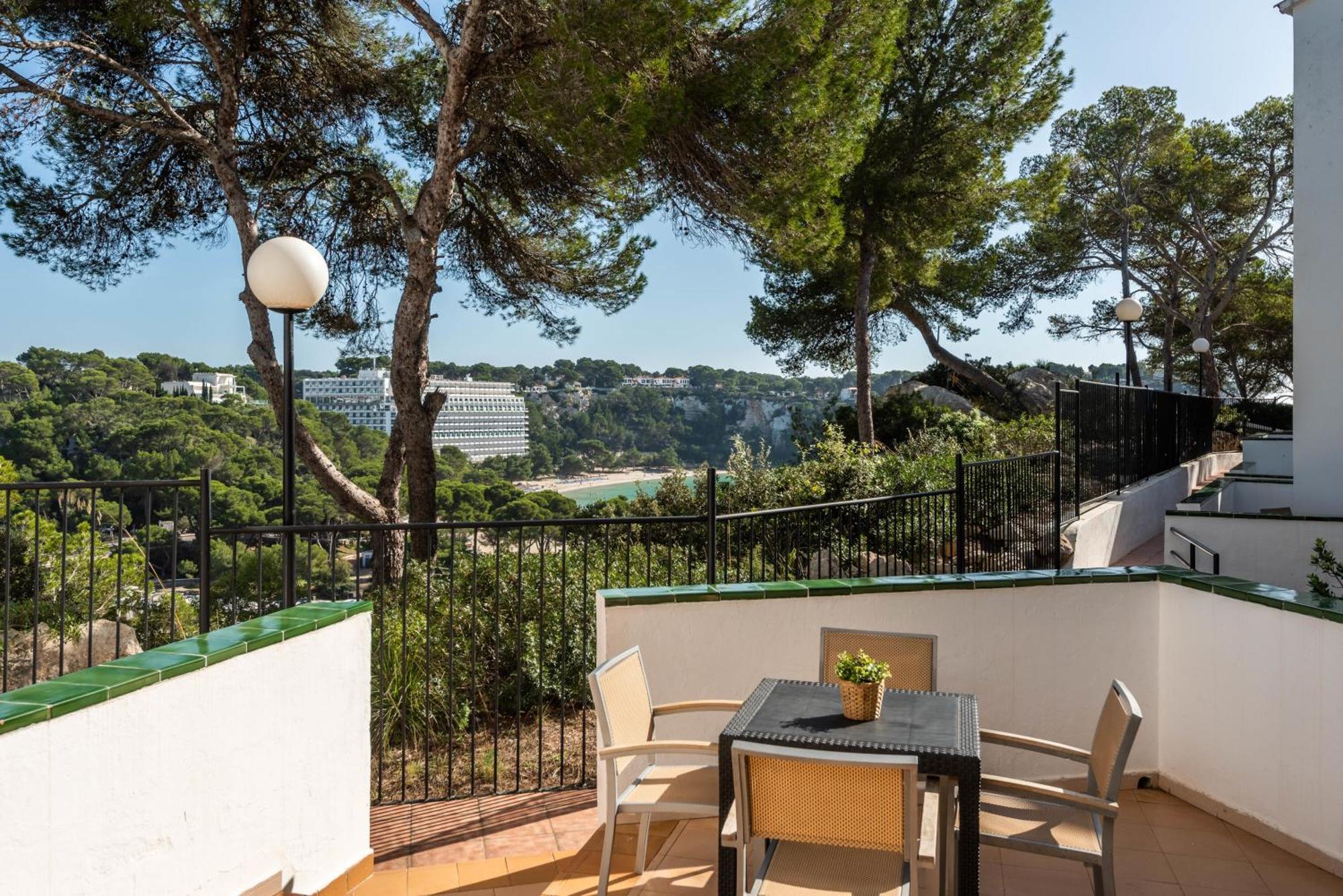 Apartamentos Alta Galdana Cala Galdana  Rum bild