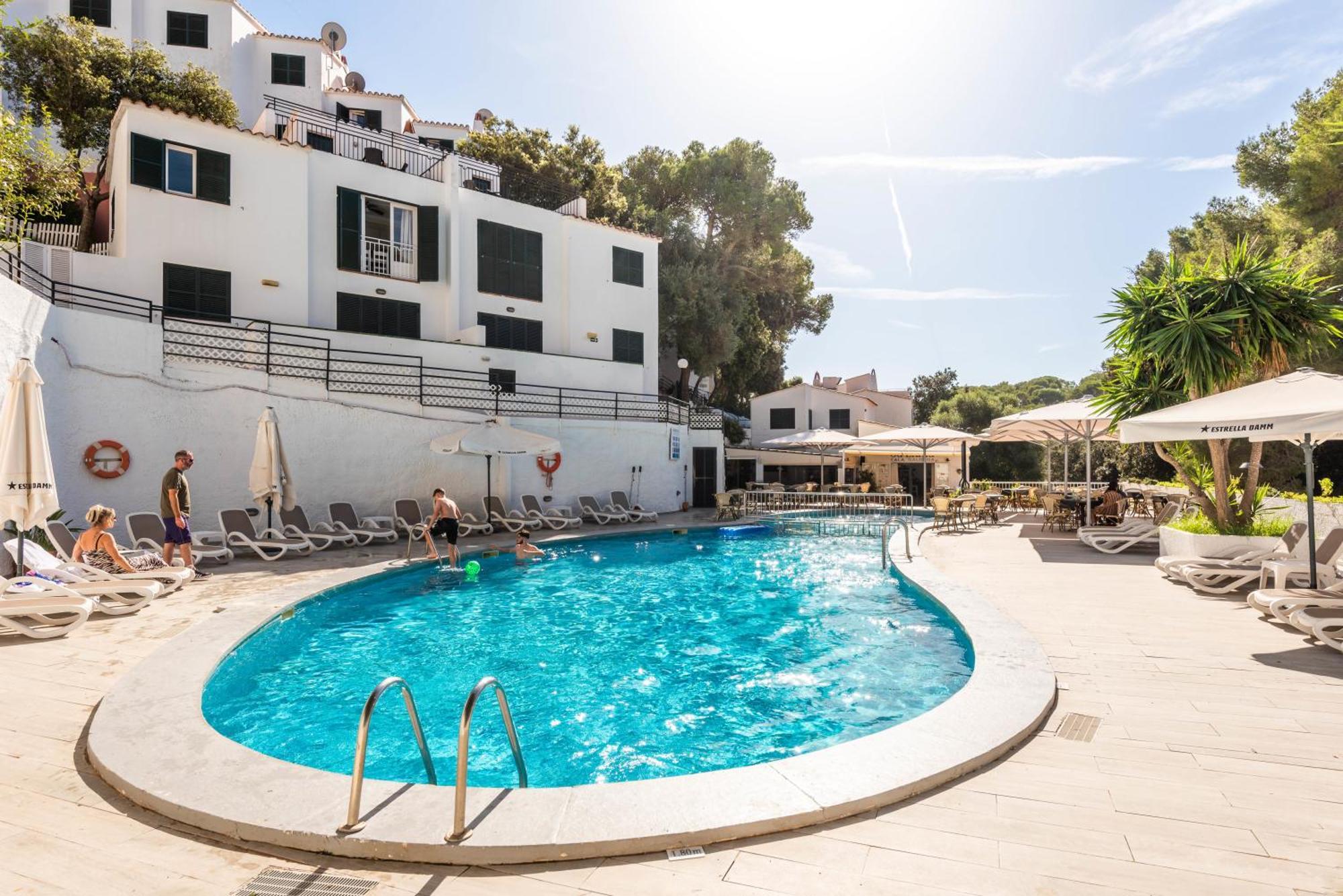 Apartamentos Alta Galdana Cala Galdana  Exteriör bild